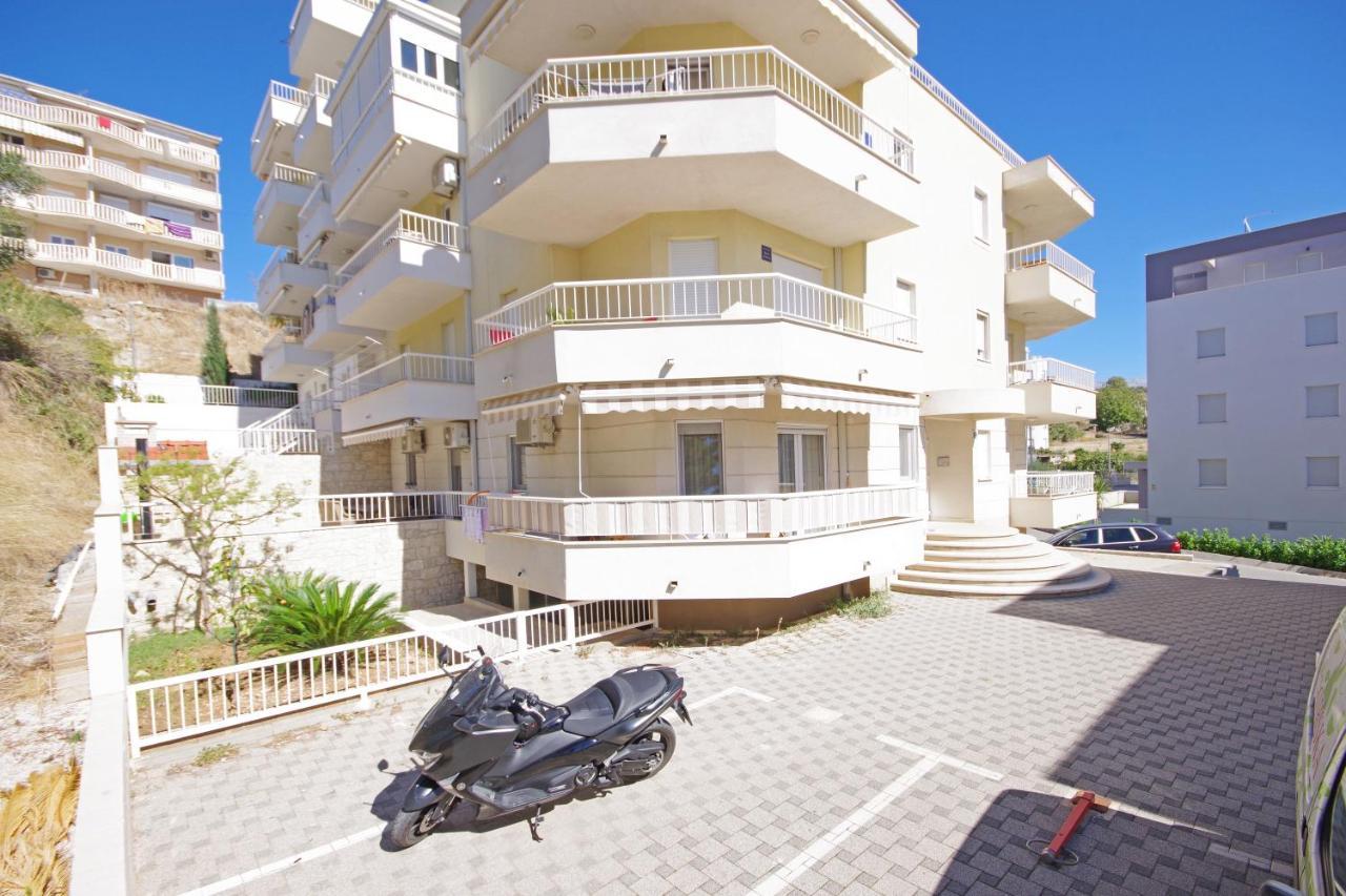 Apartments Kus Split Exterior photo